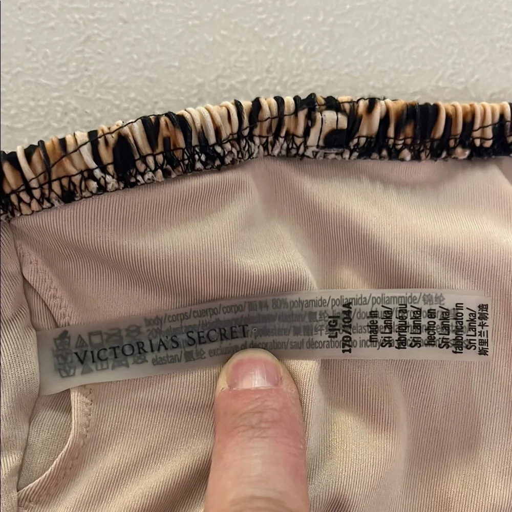 Victoria's Secret Leopard Print Bikini Set - Picture 4 of 9